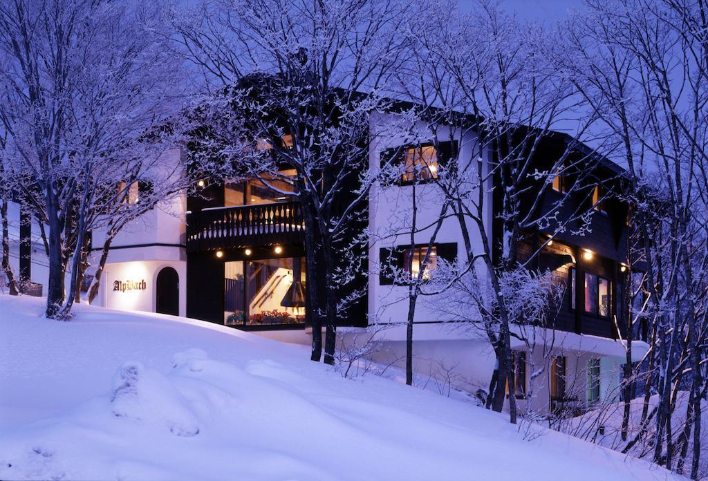 飯山市 アルプバッハ斑尾ヴィラ エクステリア 写真